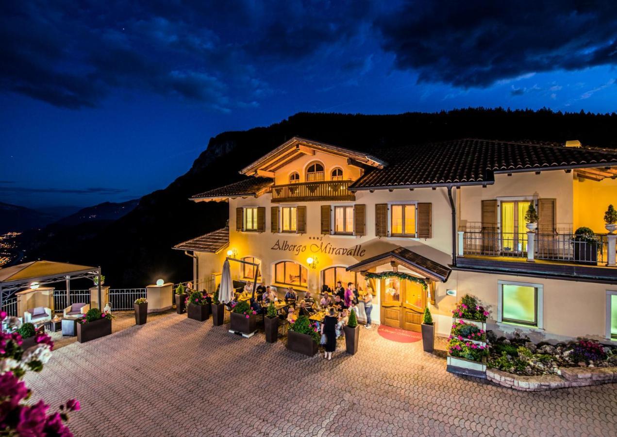 Albergo Miravalle 파이델라파가넬라 외부 사진