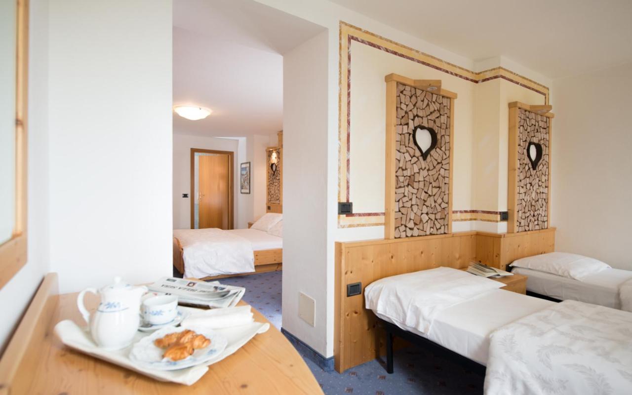 Albergo Miravalle 파이델라파가넬라 외부 사진