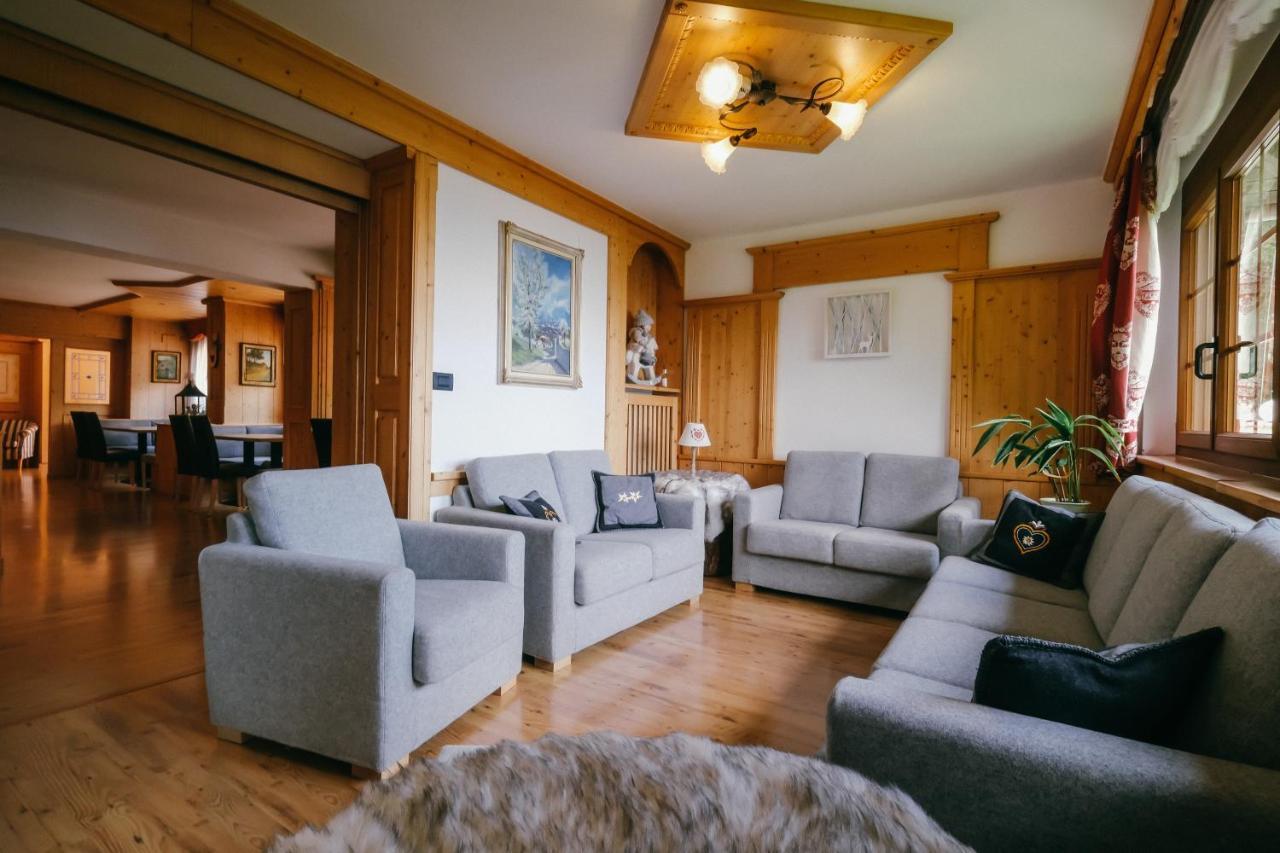 Albergo Miravalle 파이델라파가넬라 외부 사진